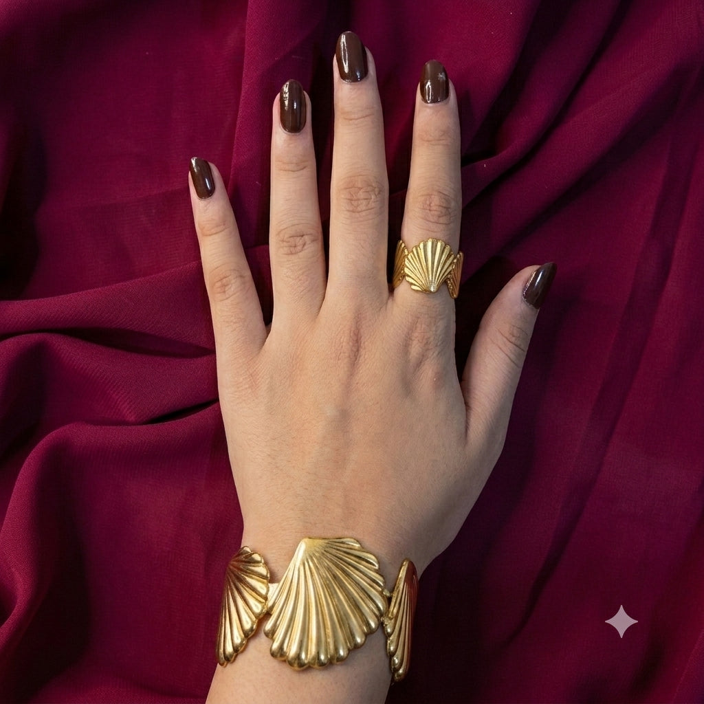 Seashell Gold Cuff