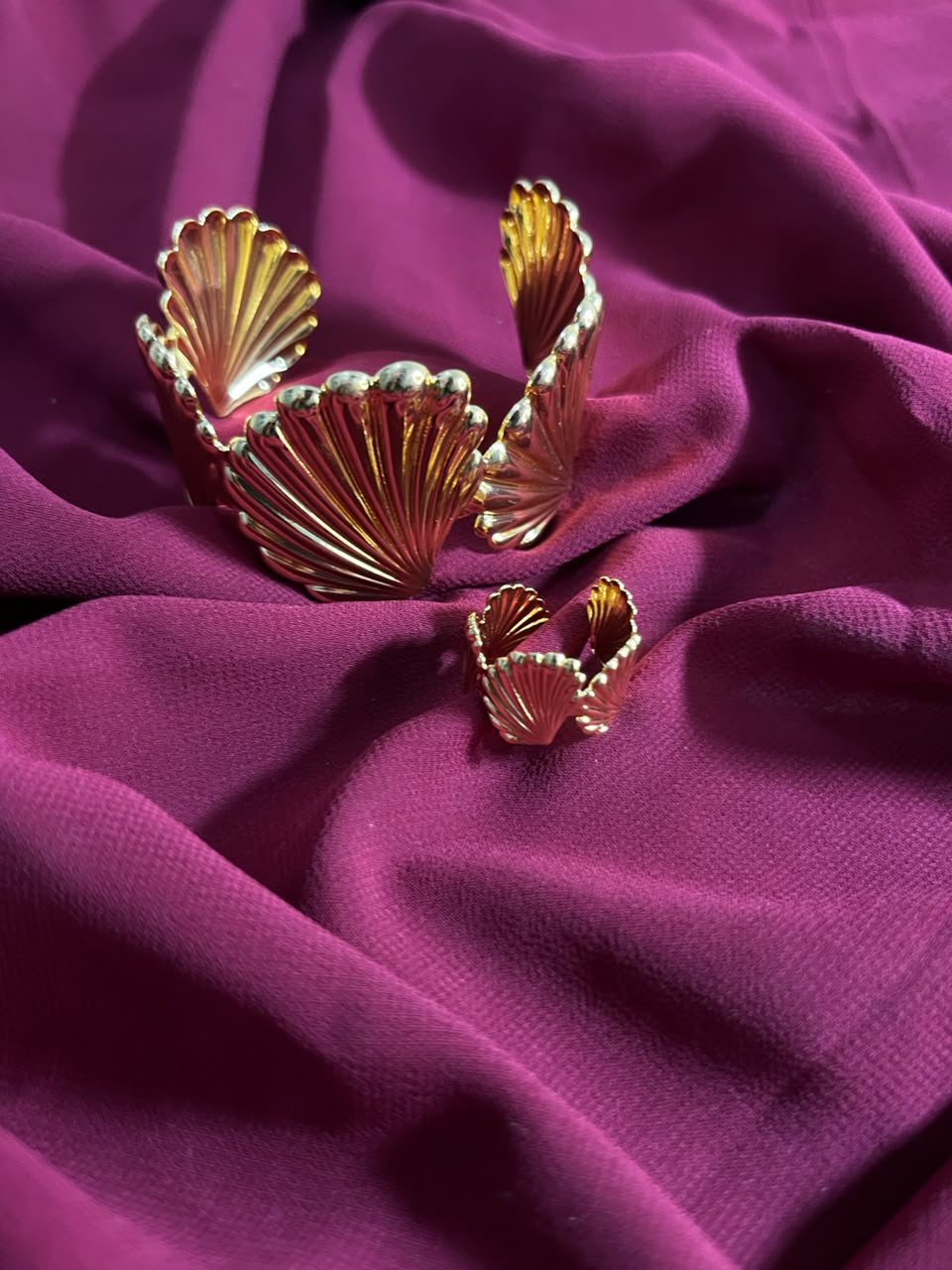 Seashell Gold Cuff